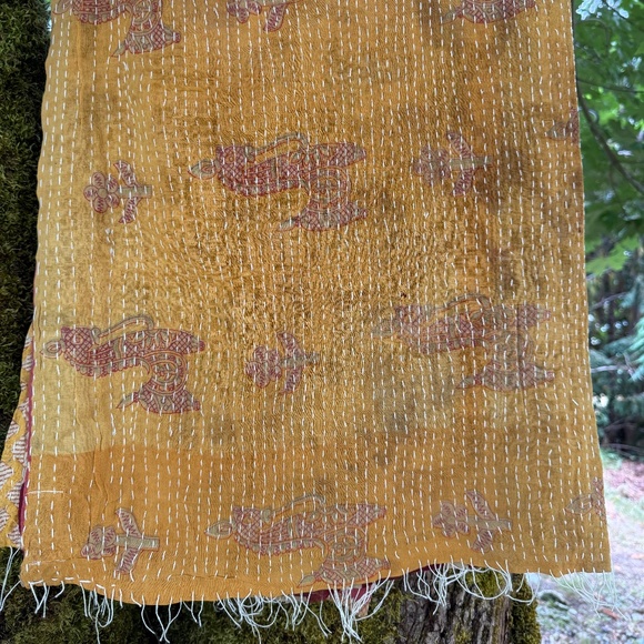 Kantha Bae Vintage Cotton Upcycled Pareo - Picture 3 of 9